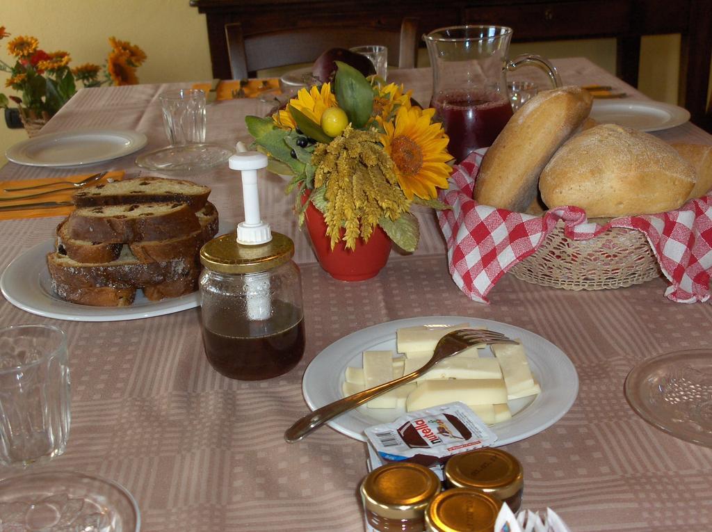 B&B La Gibiana Костилиоле ди Асти Стая снимка